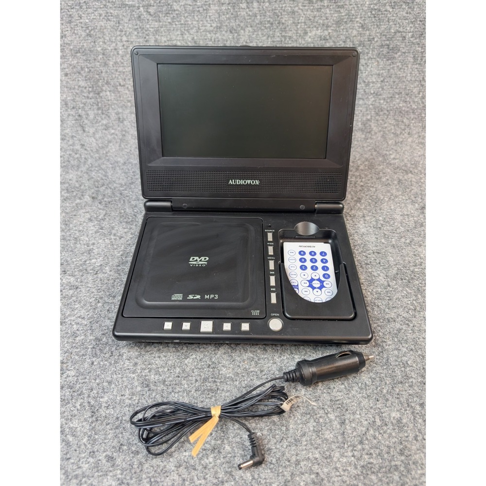Audiovox D8000IP Portable DVD Player 8" Screen iPod Dock Car Adapter Remote